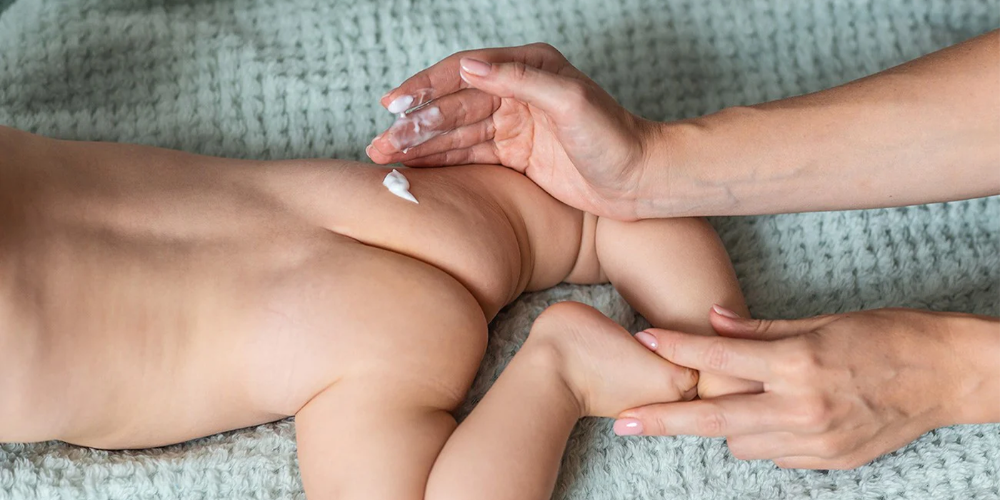 Bébé heureux, maman sereine : La crème magique qui prend soin de la peau de votre tout-petit ! (Érythème fessier)