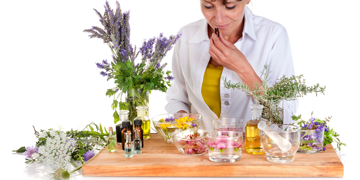 Se traiter avec les huiles essentielles:  Aromathérapie