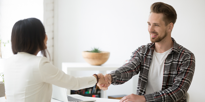 Votre clinique va grandir… Comment embaucher la bonne personne simplement ? 