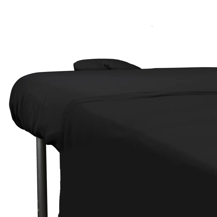 Deluxe bedding set