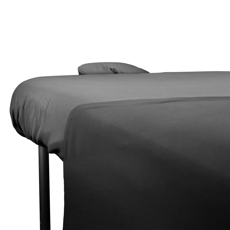 Deluxe bedding set